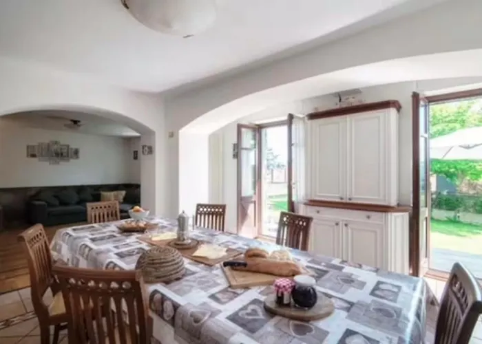 Luxury View Private